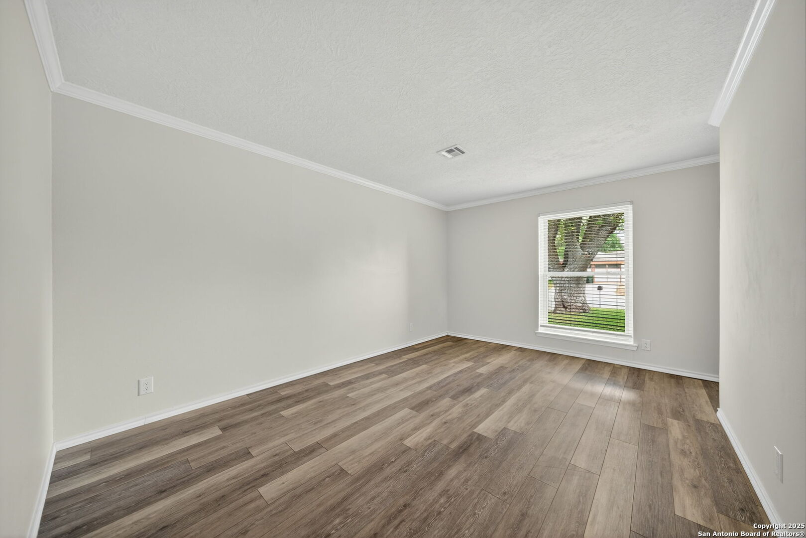 708 Maple Drive Schertz, TX 78154 - Photo 8 of 29