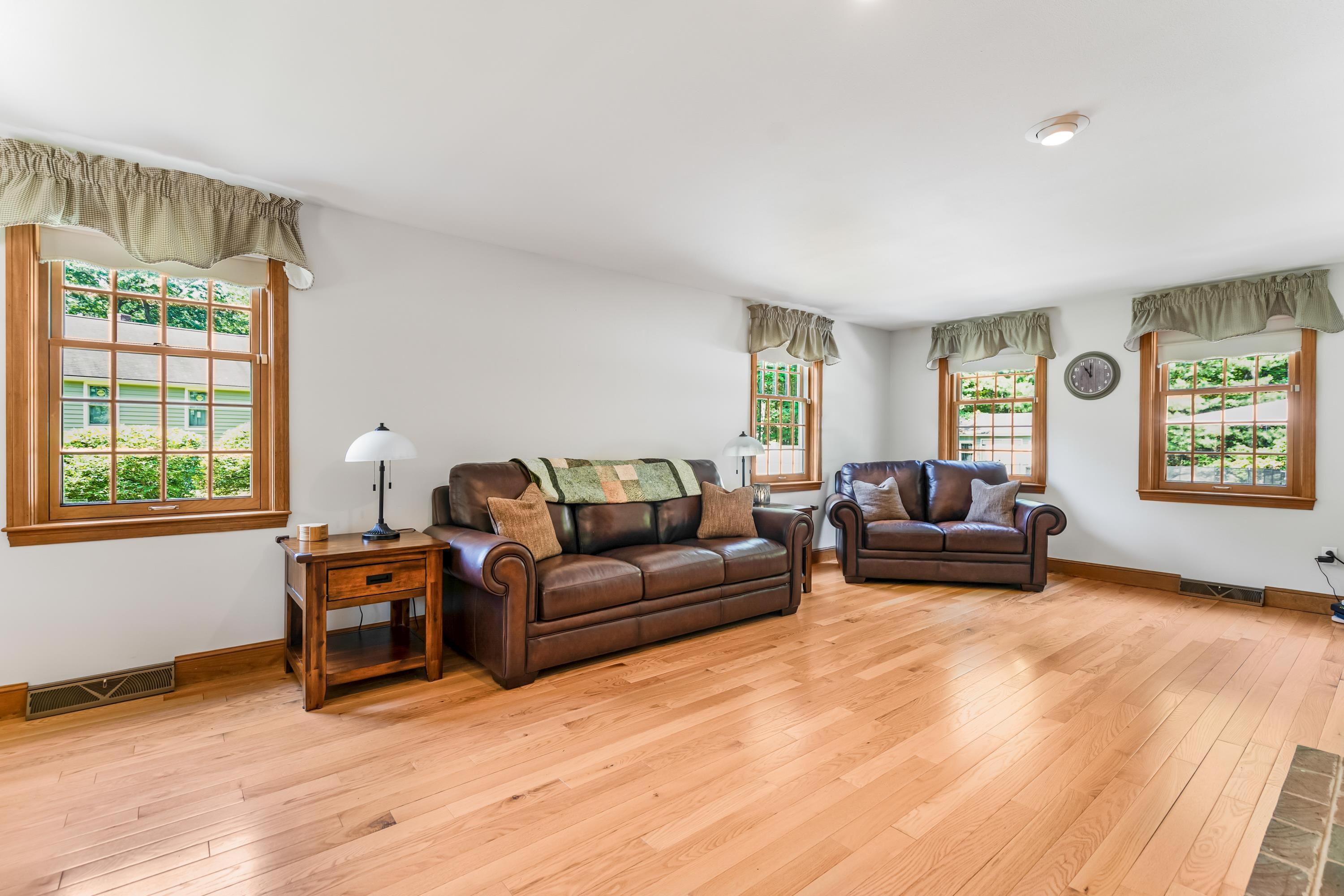 142 Westfall Road Pelham, NH 03076 - Photo 12 of 41