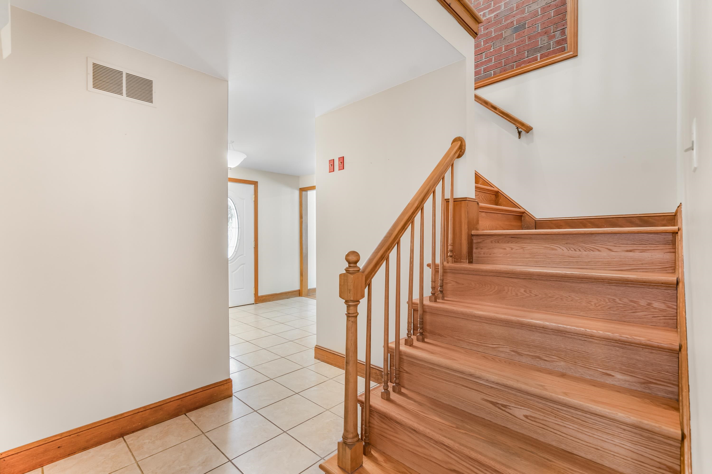 142 Westfall Road Pelham, NH 03076 - Photo 17 of 41