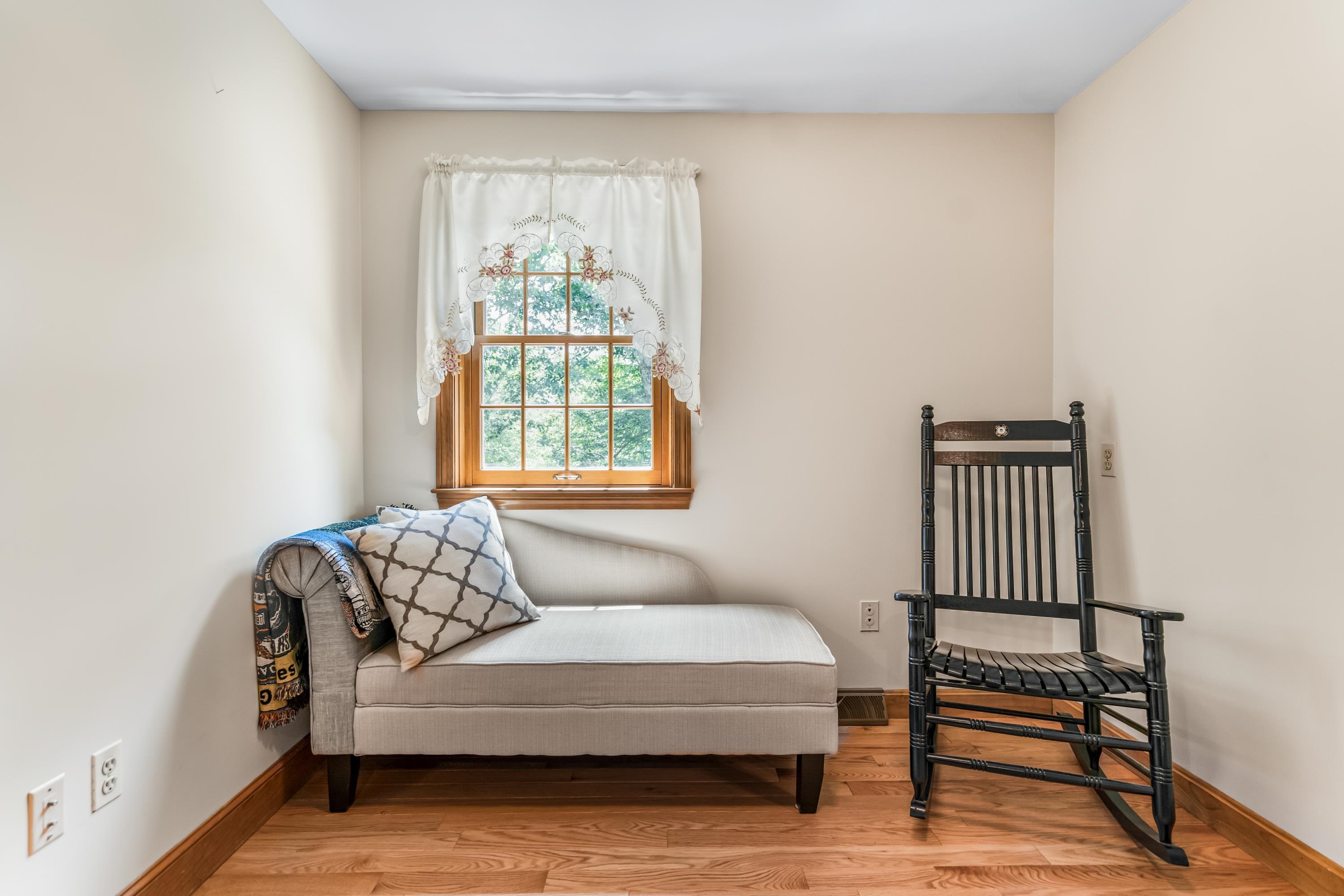 142 Westfall Road Pelham, NH 03076 - Photo 19 of 41