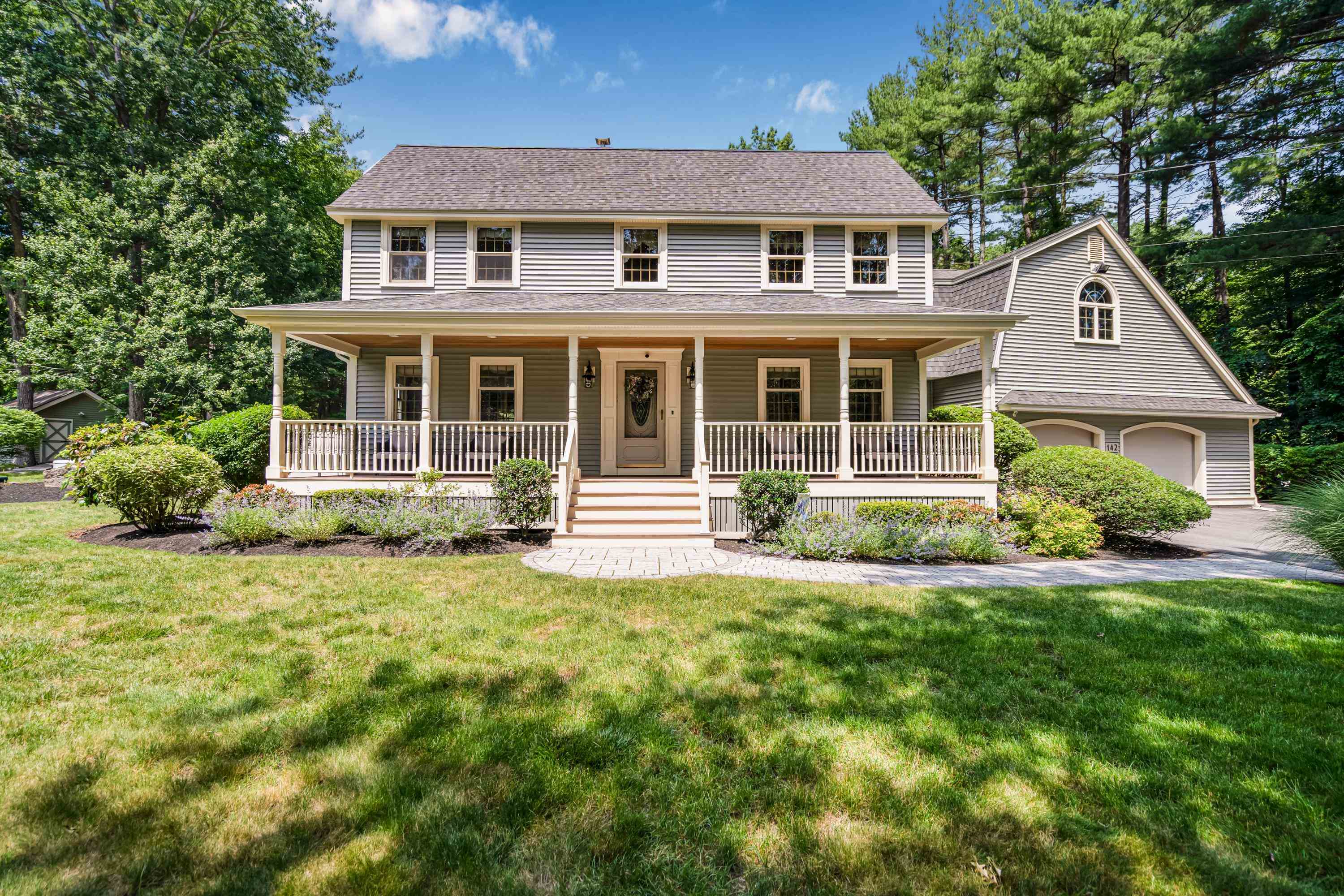 142 Westfall Road Pelham, NH 03076 - Photo 2 of 41