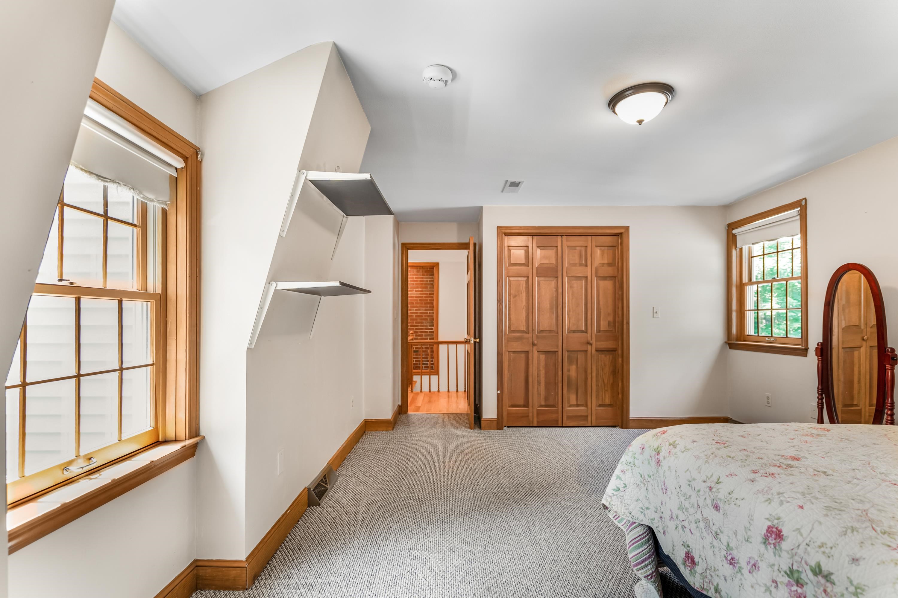 142 Westfall Road Pelham, NH 03076 - Photo 22 of 41