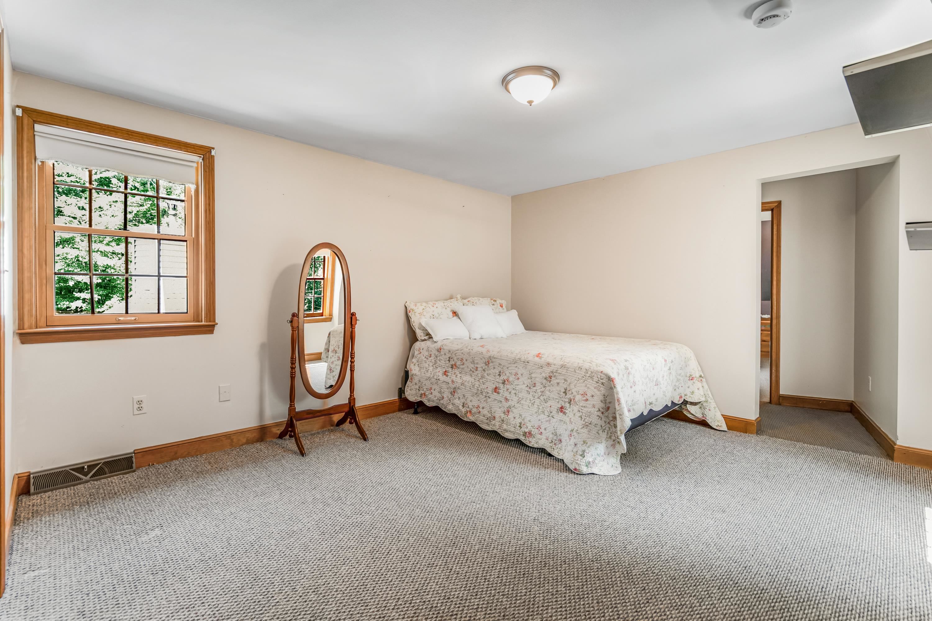 142 Westfall Road Pelham, NH 03076 - Photo 27 of 41