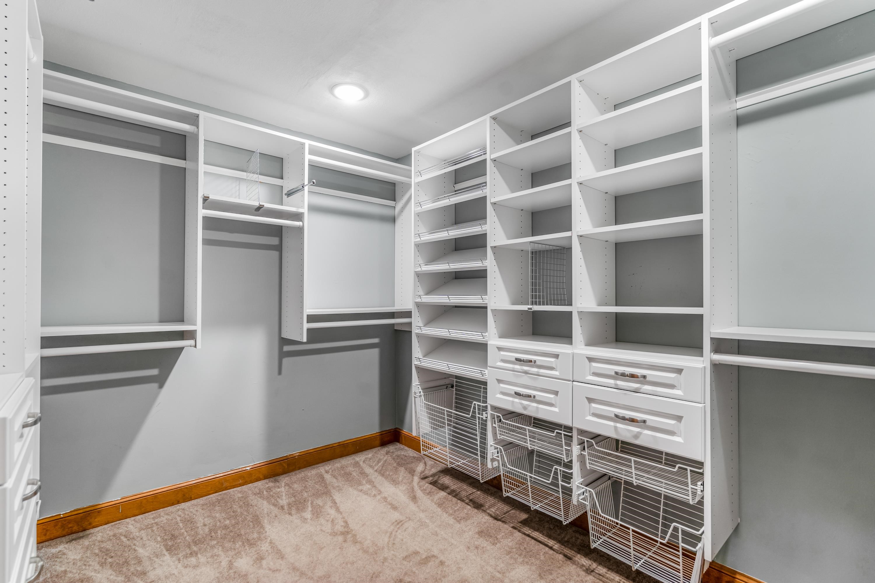 142 Westfall Road Pelham, NH 03076 - Photo 28 of 41