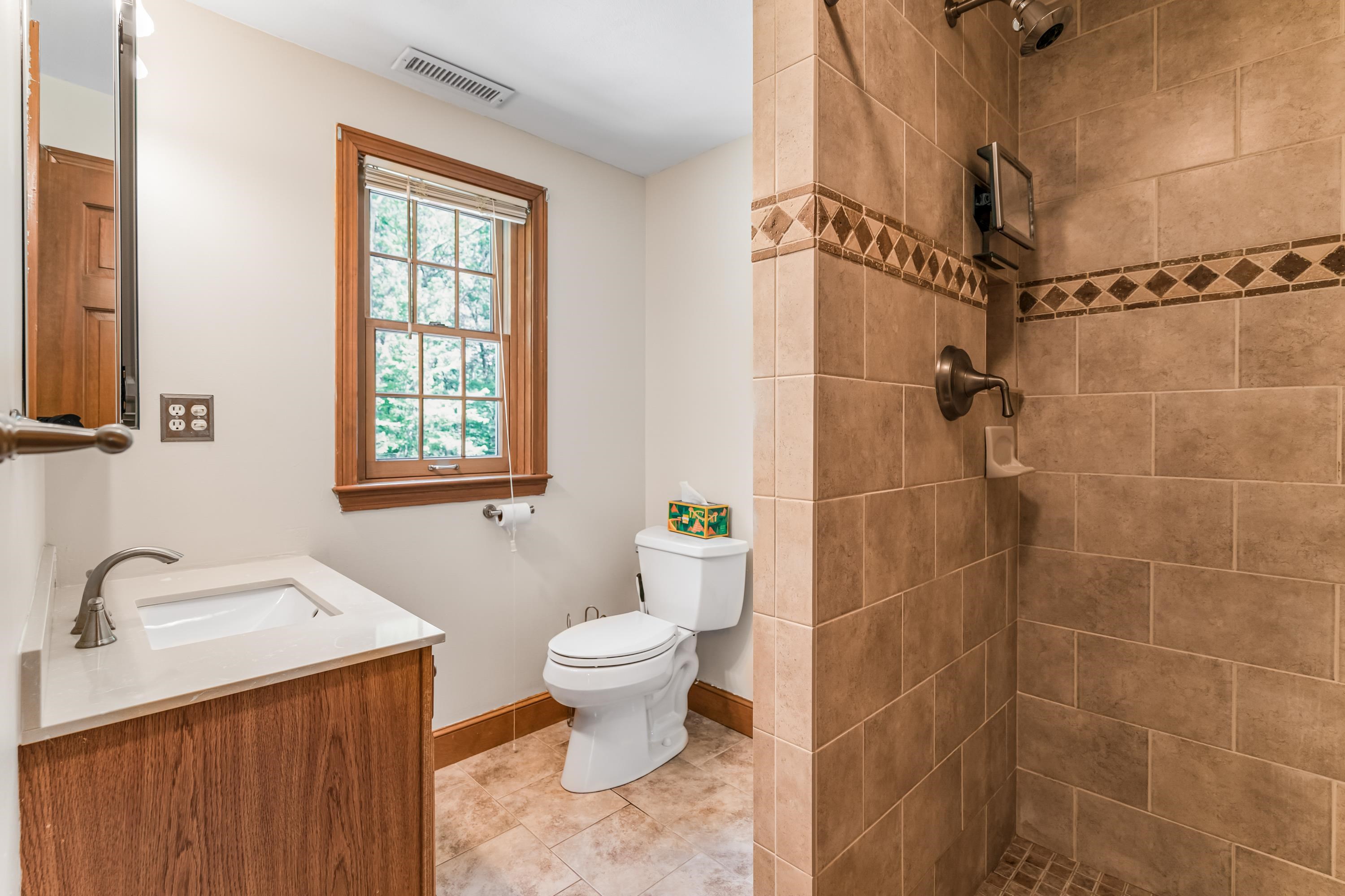 142 Westfall Road Pelham, NH 03076 - Photo 29 of 41