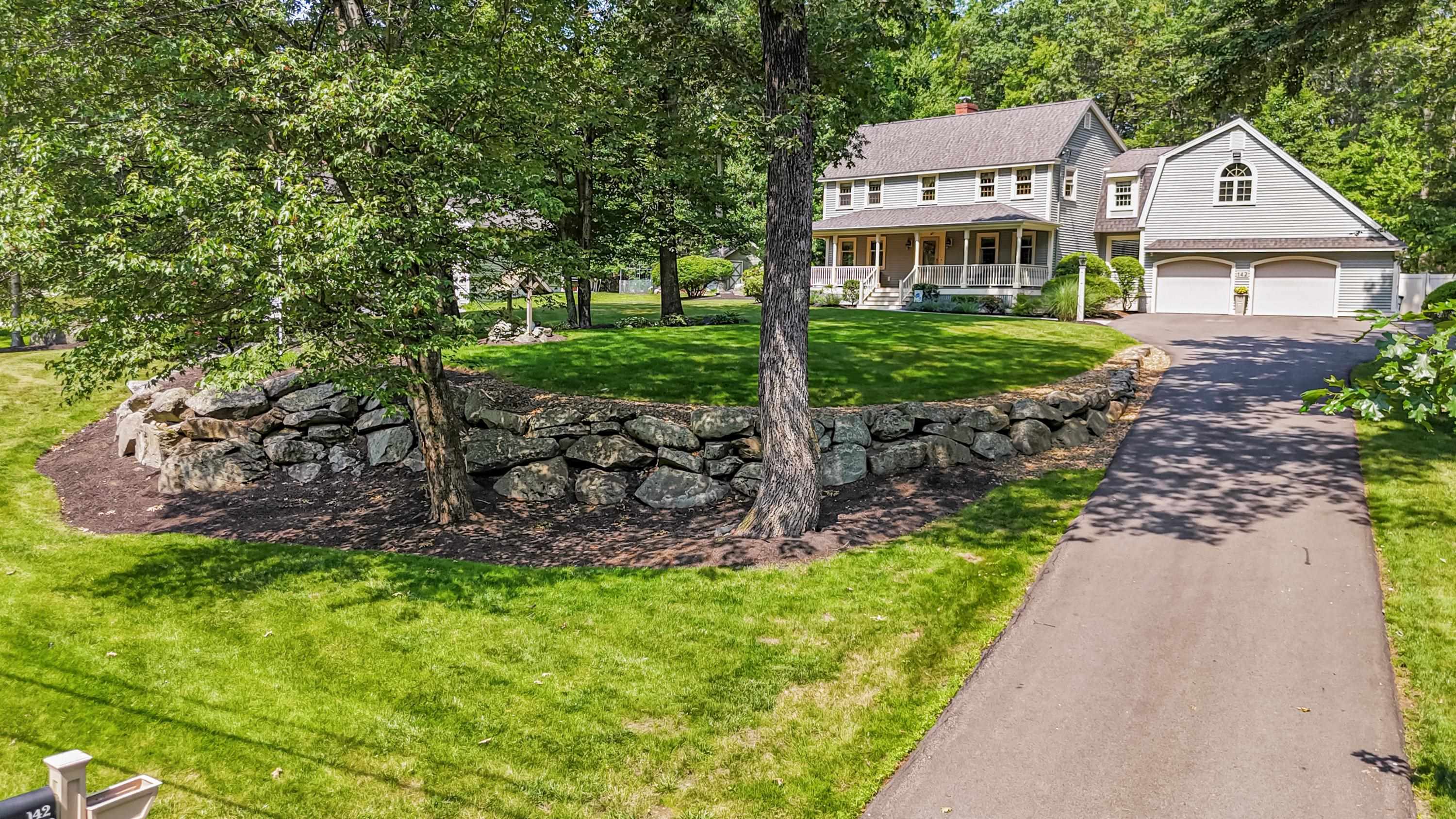 142 Westfall Road Pelham, NH 03076 - Photo 3 of 41