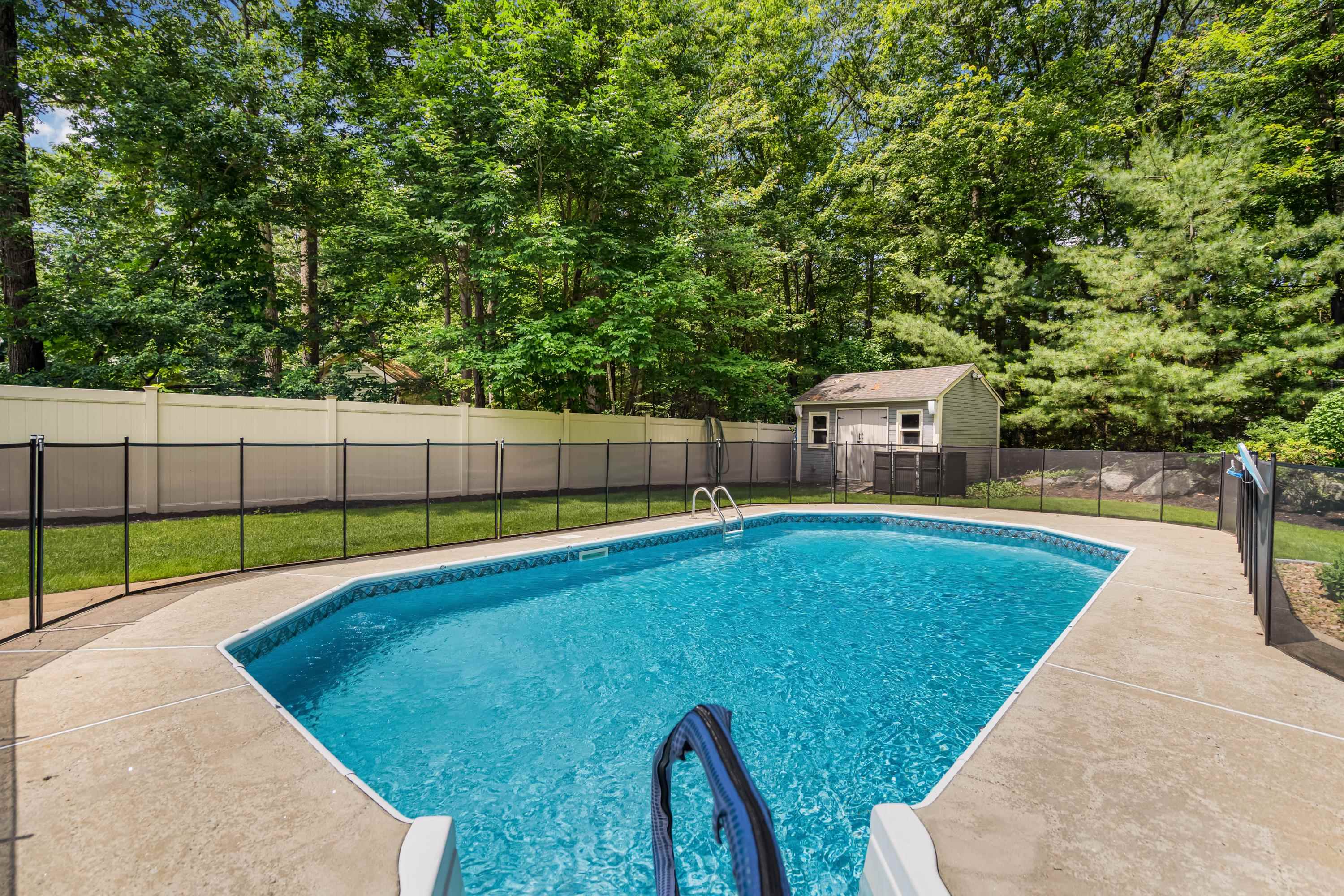 142 Westfall Road Pelham, NH 03076 - Photo 32 of 41