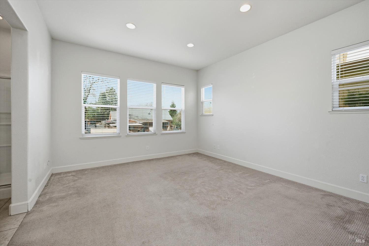 2017 Verbena Drive Santa Rosa, CA 95404 - Photo 16 of 36 Large Primary bedroom on main level