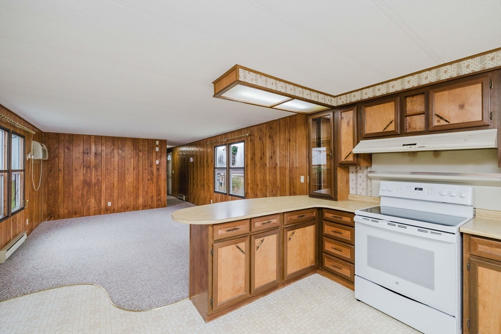 152 Easy Street Raynham, MA 02767 - Photo 4 of 35 Gallery Image 4