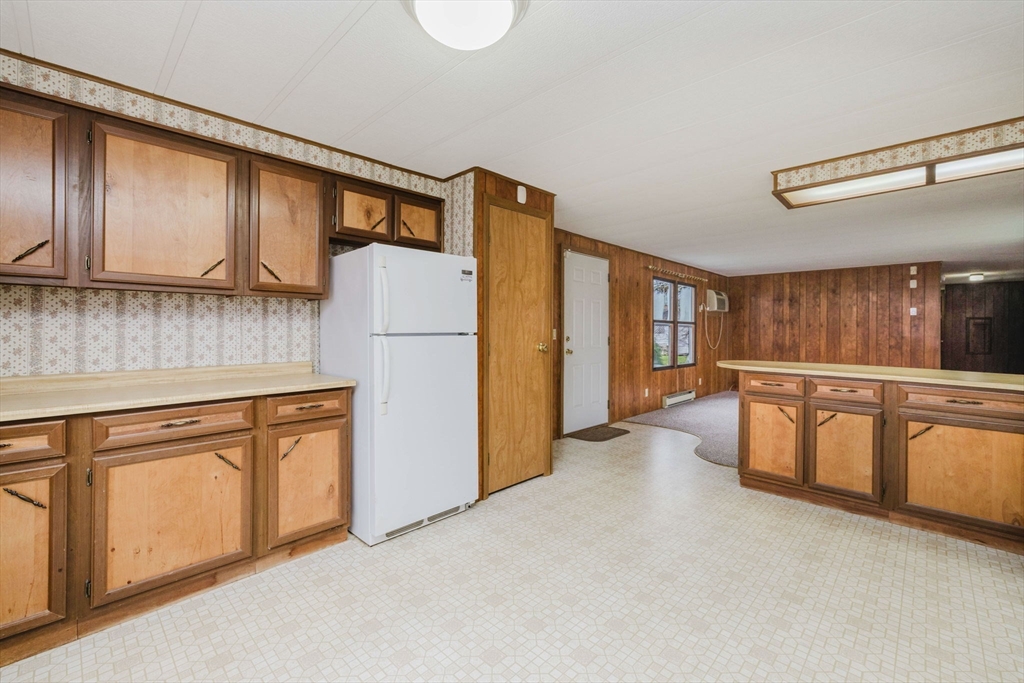 152 Easy Street Raynham, MA 02767 - Photo 9 of 35 Gallery Image 9
