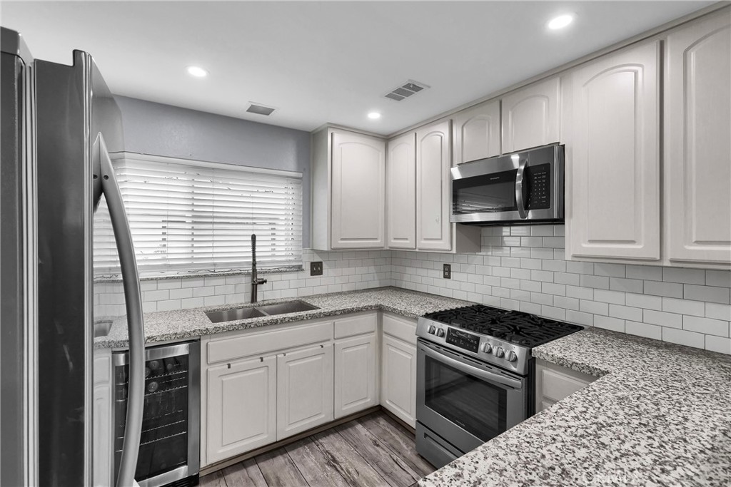 545 West Dunton Avenue, Unit 9 Orange, CA 92865 - Photo 11 of 34