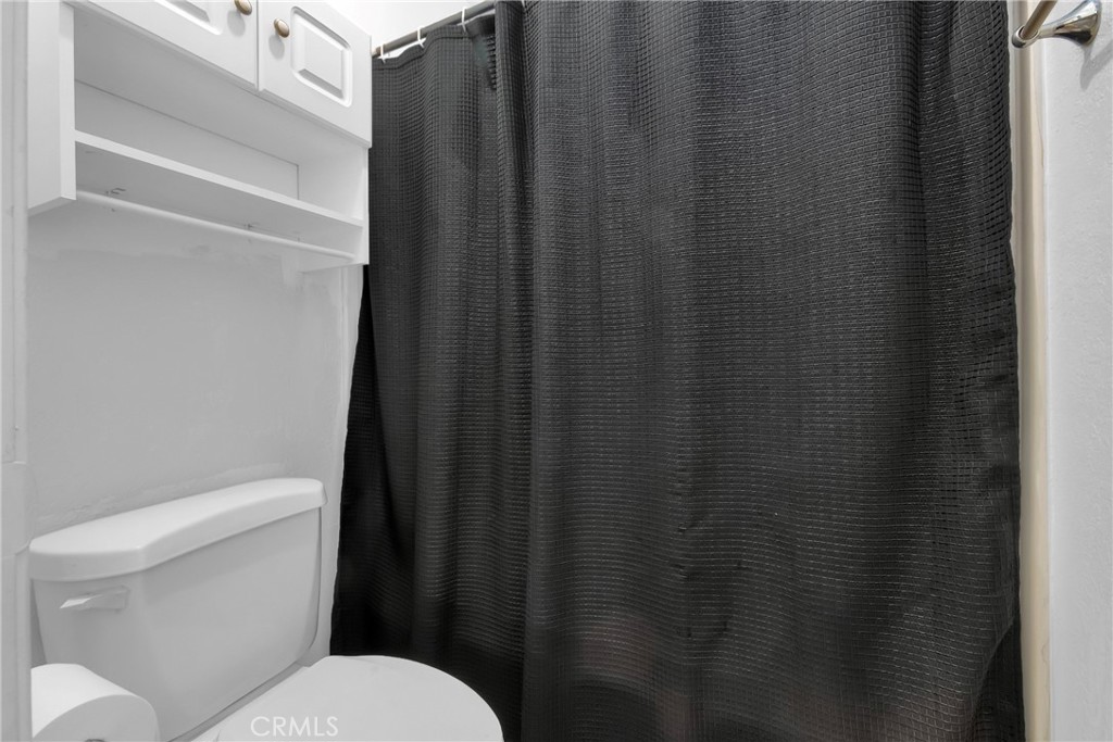 545 West Dunton Avenue, Unit 9 Orange, CA 92865 - Photo 23 of 34