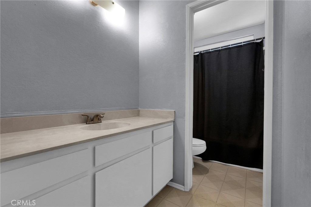 545 West Dunton Avenue, Unit 9 Orange, CA 92865 - Photo 24 of 34