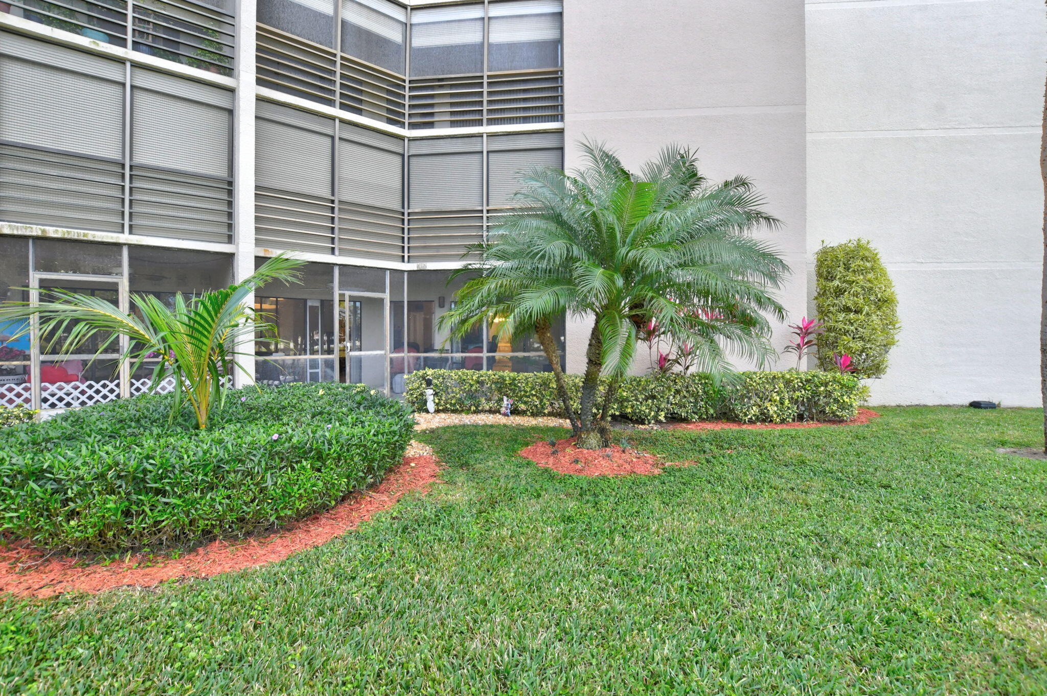 5650 Camino Del Sol, Unit 106 Boca Raton, FL 33433 - Photo 33 of 48 Accessible Greenspace