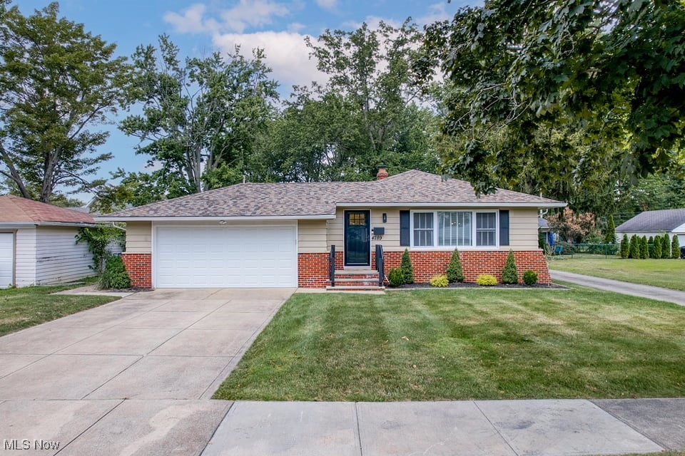 4289 Swaffield Drive Cleveland, OH 44121 - Photo 1 of 41 Gallery Image 1