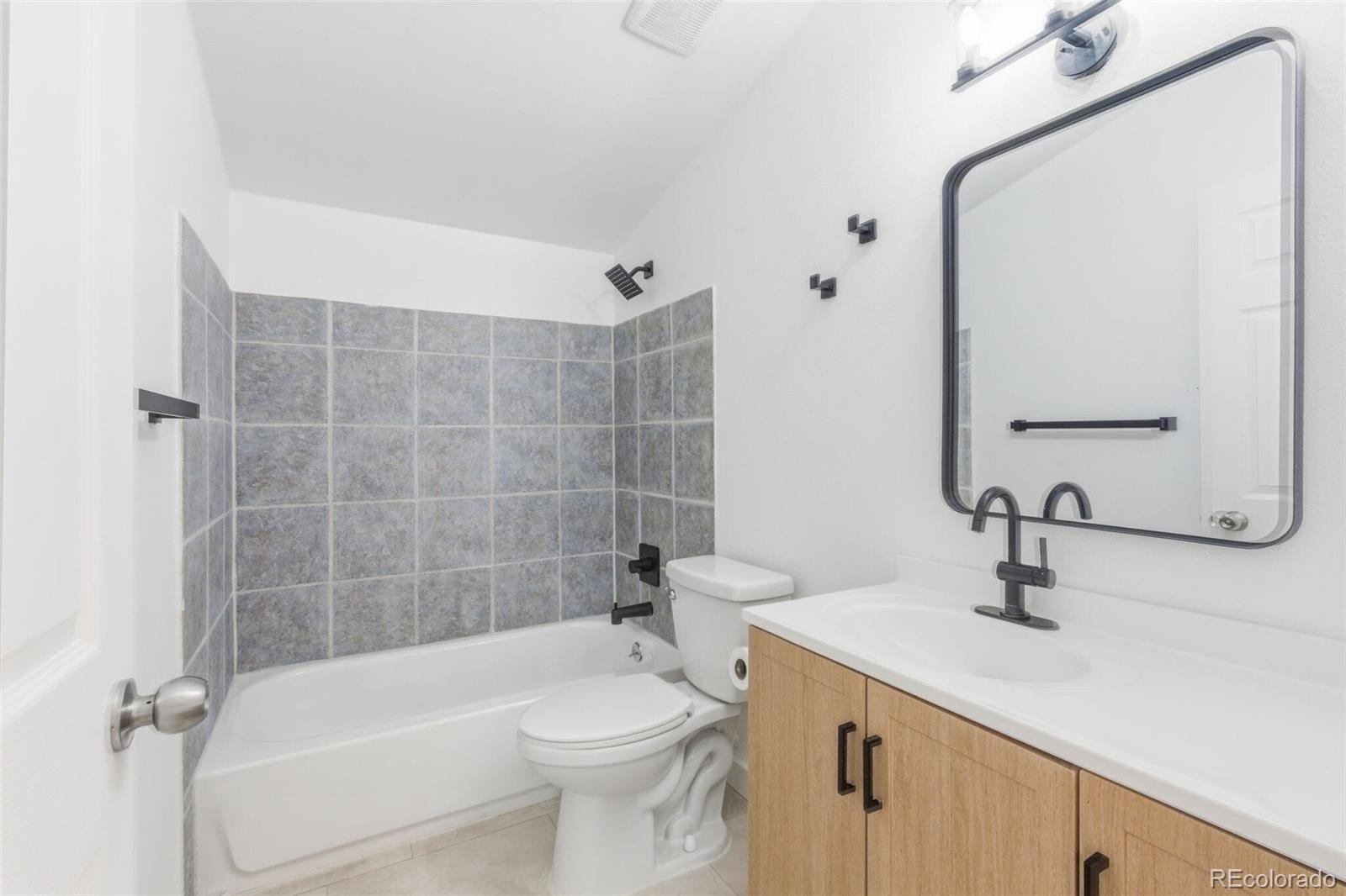 1230 South Reed Street, Unit 3 Lakewood, CO 80232 - Photo 17 of 37