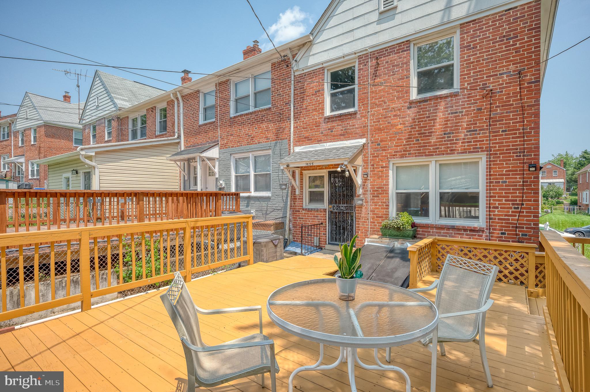 1535 Gleneagle Road Baltimore, MD 21239 - Photo 25 of 28 Top Deck