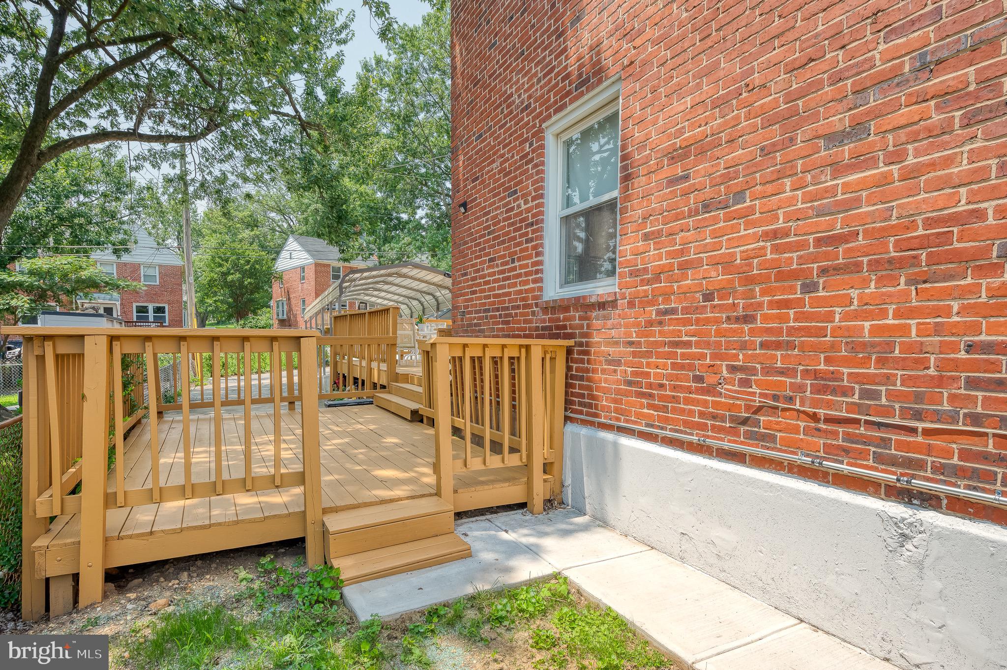 1535 Gleneagle Road Baltimore, MD 21239 - Photo 27 of 28 Lower Deck