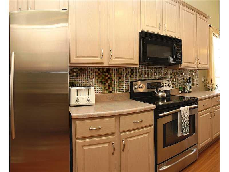11178 Ruckle Street Carmel, IN 46032 - Photo 9 of 23 Gallery Image 9