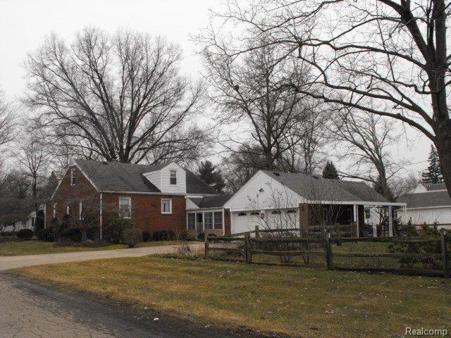 2139 Vivian Road Monroe, MI 48162 - Photo 2 of 4 2139 VIVIAN 001.jpg