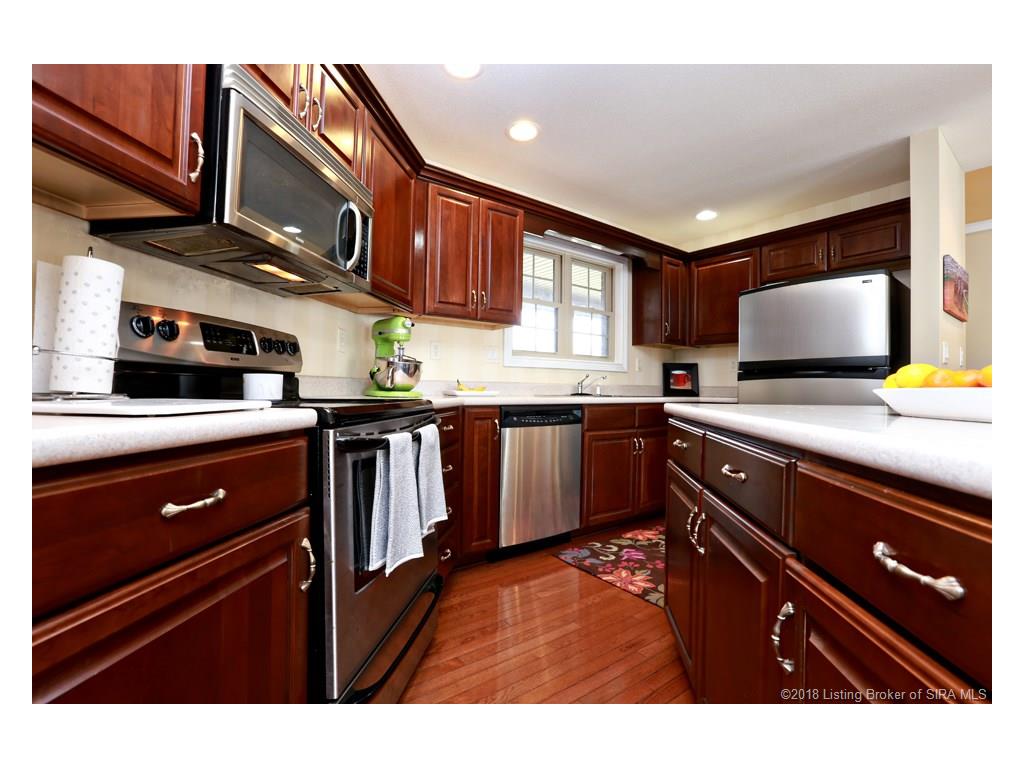 4044 Viewcrest Loop Floyds Knobs, IN 47119 - Photo 13 of 51 Gallery Image 13