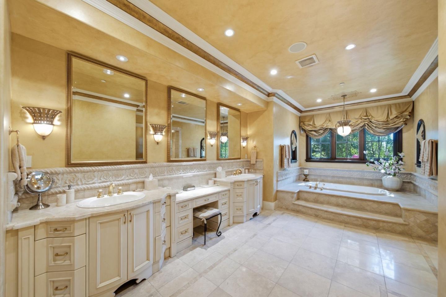 10285 Magdalena Road Los Altos Hills, CA 94024 - Photo 22 of 63 Gallery Image 22