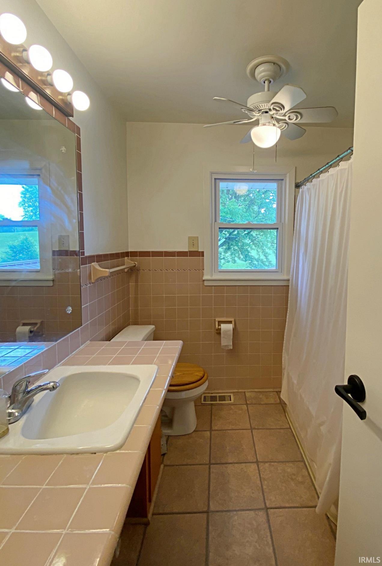 1419 Brett Cabel Road Washington, IN 47501 - Photo 7 of 17 Gallery Image 7