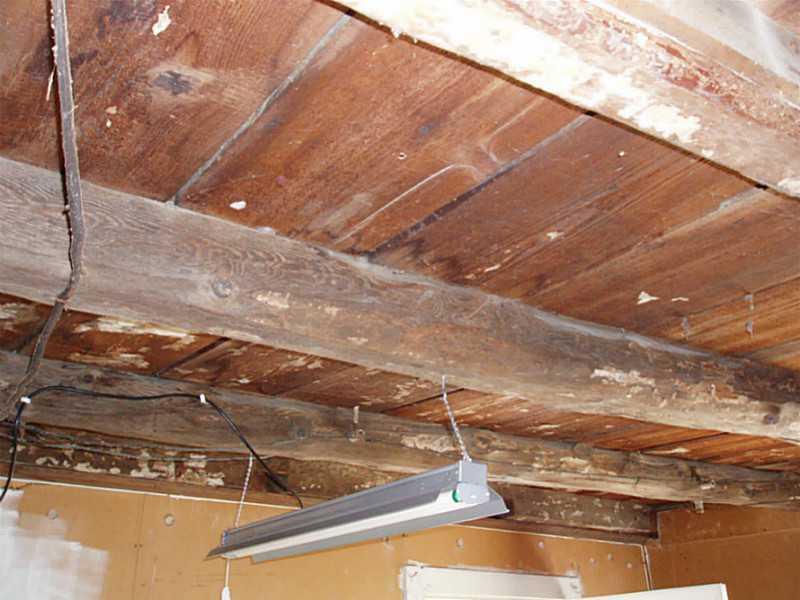 15 Wardtown Road Freeport, ME 04032 - Photo 17 of 20 Other. Exposed beams in attached shed