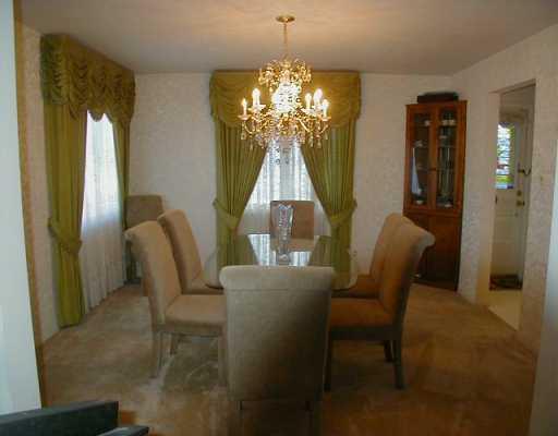 151 Russell Road Pittsburgh, PA 15237 - Photo 3 of 8 Gallery Image 3