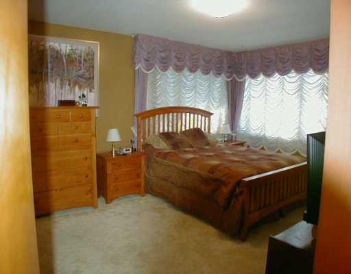 151 Russell Road Pittsburgh, PA 15237 - Photo 5 of 8 Gallery Image 5