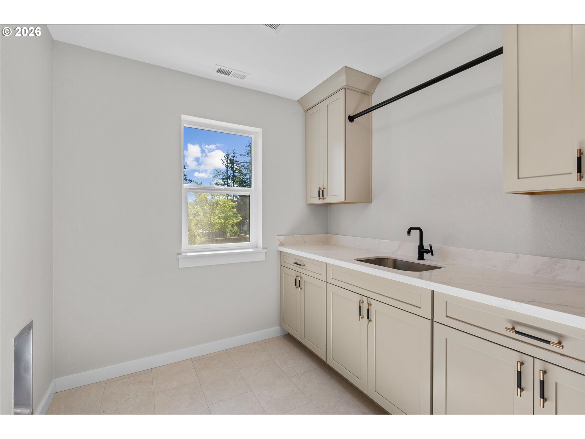 19127 Southwest Ellerson Street Beaverton, OR 97078 - Photo 20 of 43 Laundry