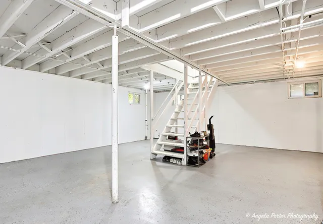 $235,000 | 5703 Fox Lake Road, McHenry, IL 60051