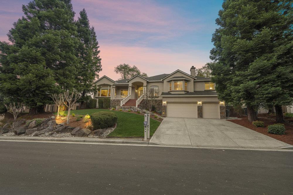 2360 Sunflower Circle Gilroy, CA 95020 - Photo 47 of 49 front view of a house with a yard