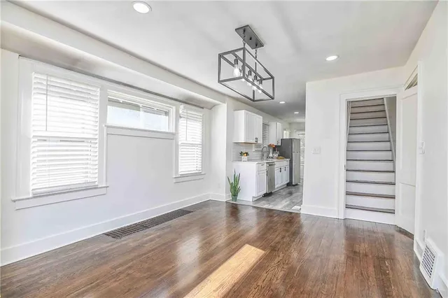 $200,000 | 5528 Woodland Avenue, Kansas City, MO 64110