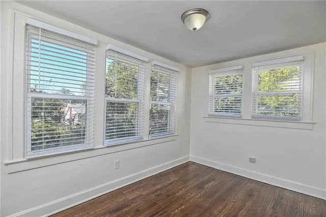 $200,000 | 5528 Woodland Avenue, Kansas City, MO 64110