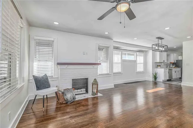 $200,000 | 5528 Woodland Avenue, Kansas City, MO 64110