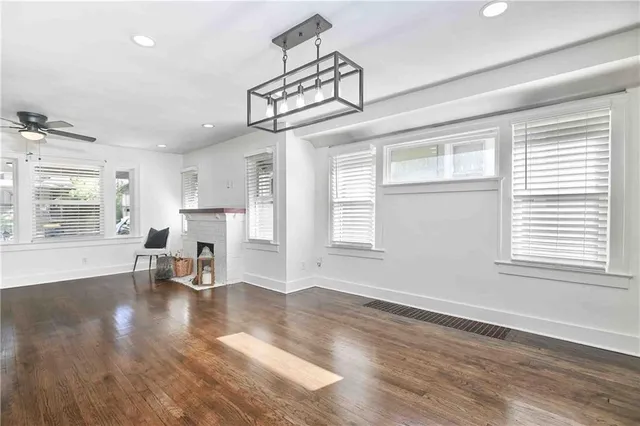 $200,000 | 5528 Woodland Avenue, Kansas City, MO 64110