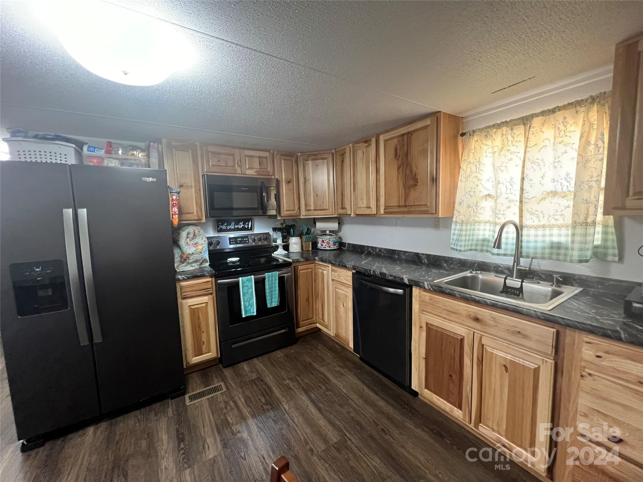 3 RECTOR Hl Road Burnsville, NC 28714 - Photo 5 of 12 Gallery Image 5