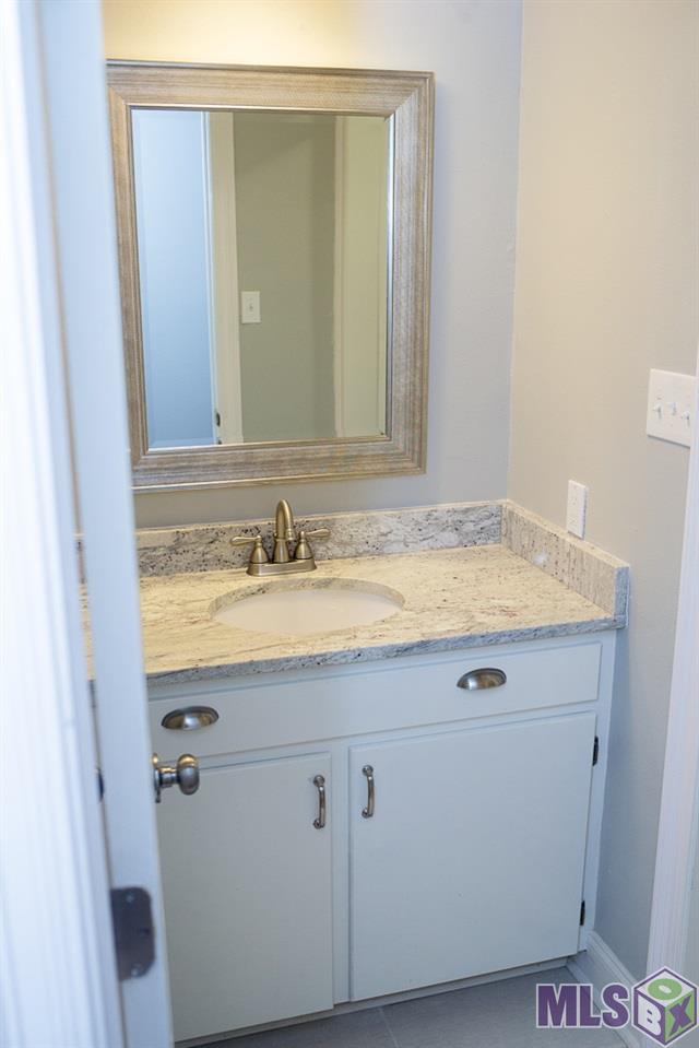 546 South Flannery Road, Unit B Baton Rouge, LA 70815 - Photo 8 of 16 Gallery Image 8