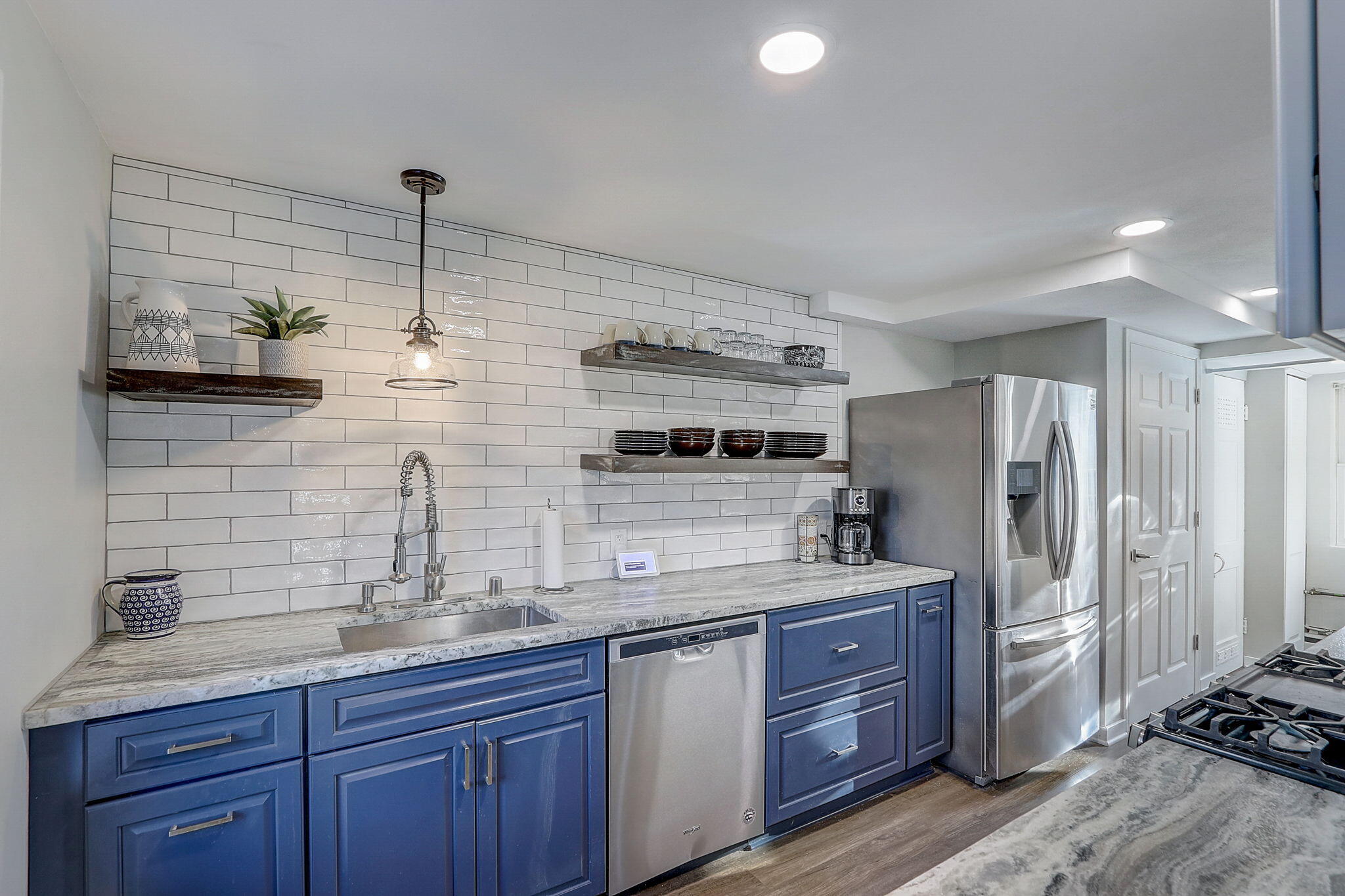 17-web-or-mls-Basswood St-017