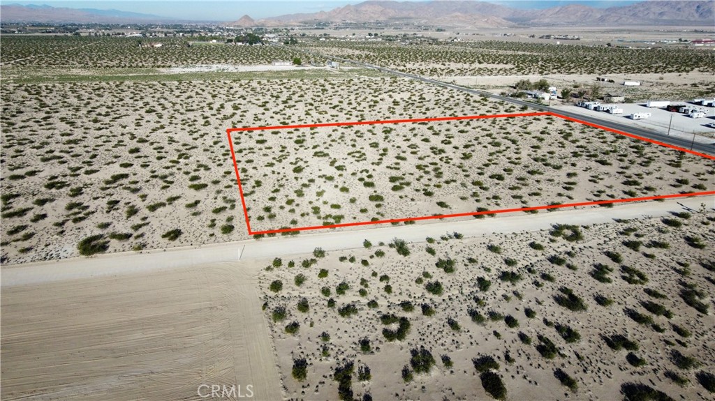 786 Old Woman Springs Road Lucerne Valley, CA 92356 - Photo 2 of 6 a view of a lake view