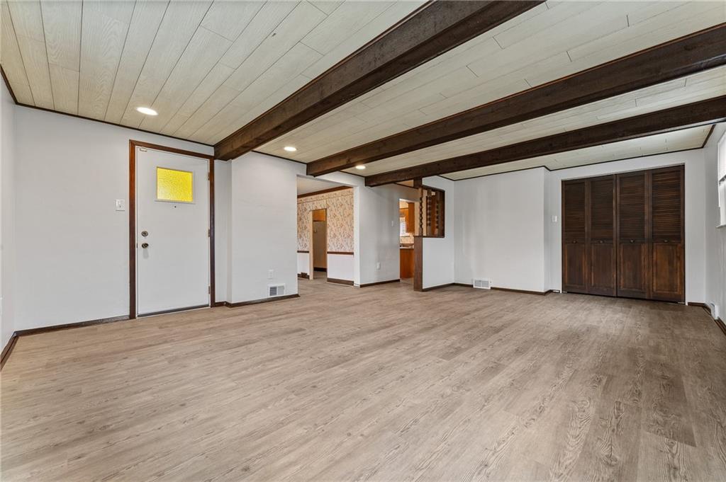 1823 Devonshire Road Coraopolis, PA 15108 - Photo 12 of 32 Gallery Image 12