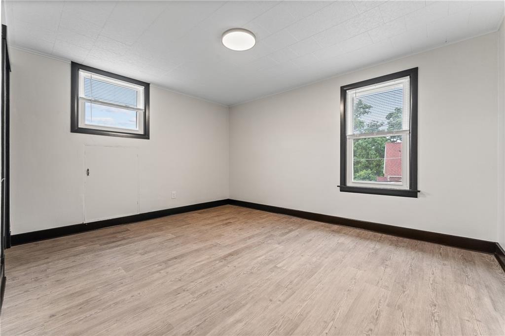 1823 Devonshire Road Coraopolis, PA 15108 - Photo 17 of 32 Gallery Image 17
