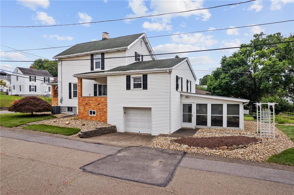 1823 Devonshire Road Coraopolis, PA 15108 - Photo 32 of 32 Gallery Image 32
