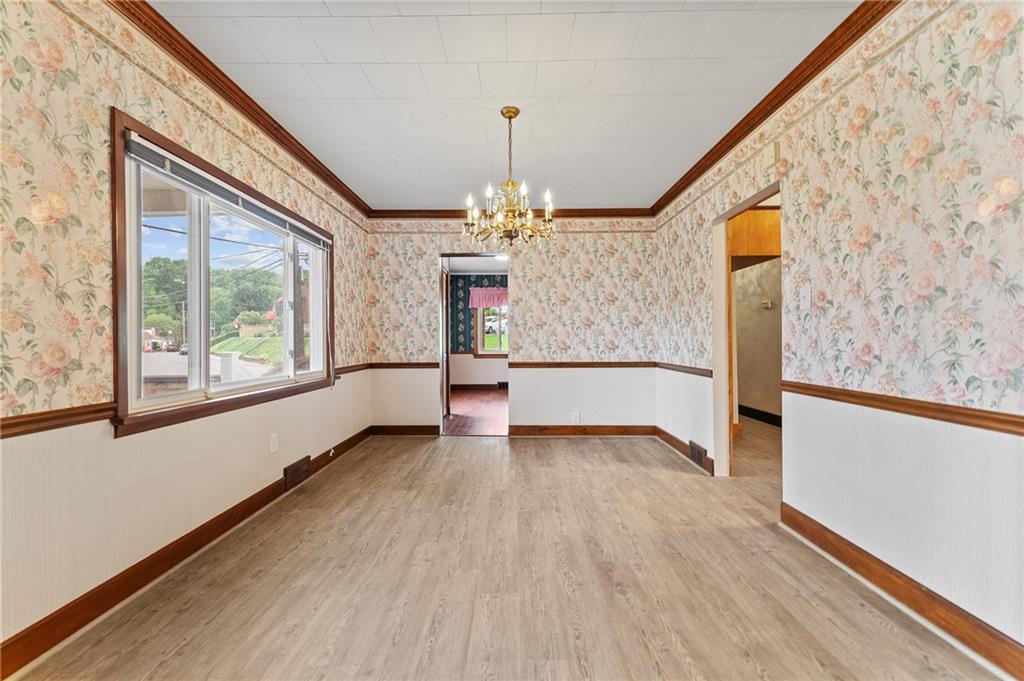 1823 Devonshire Road Coraopolis, PA 15108 - Photo 9 of 32 Gallery Image 9