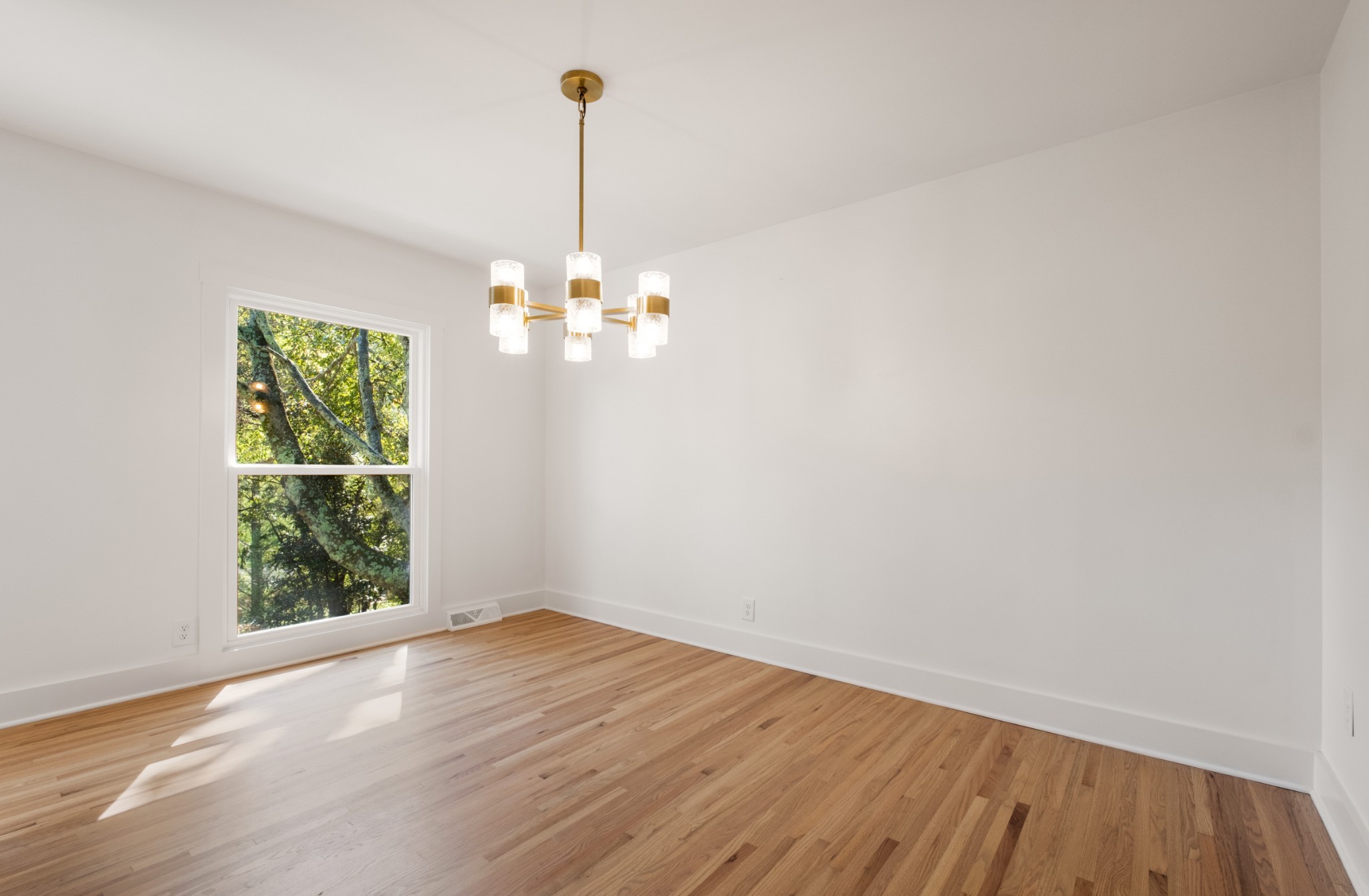 6556 Jocelyn Hollow Road Nashville, TN 37205 - Photo 10 of 42