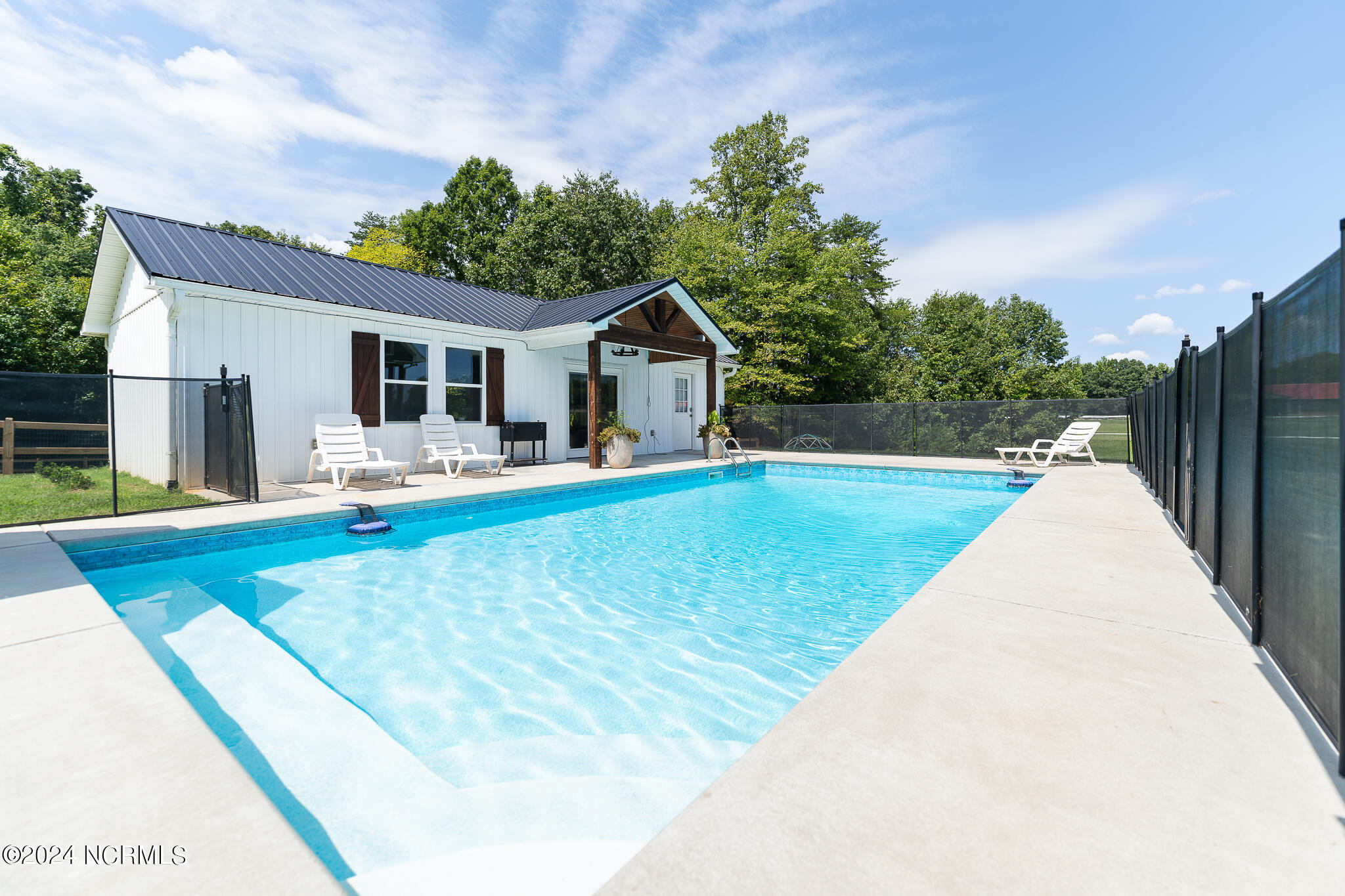 1798 Brooks Road Reidsville, NC 27320 - Photo 69 of 75 Pool House