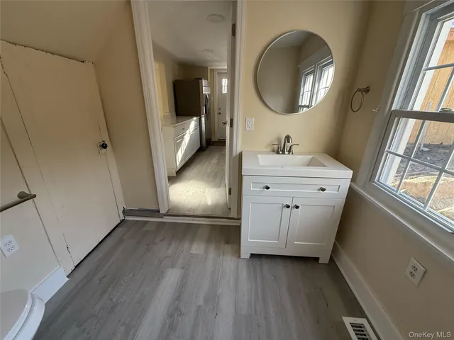 $2,700 | 647 County Route 78, Middletown, NY 10940