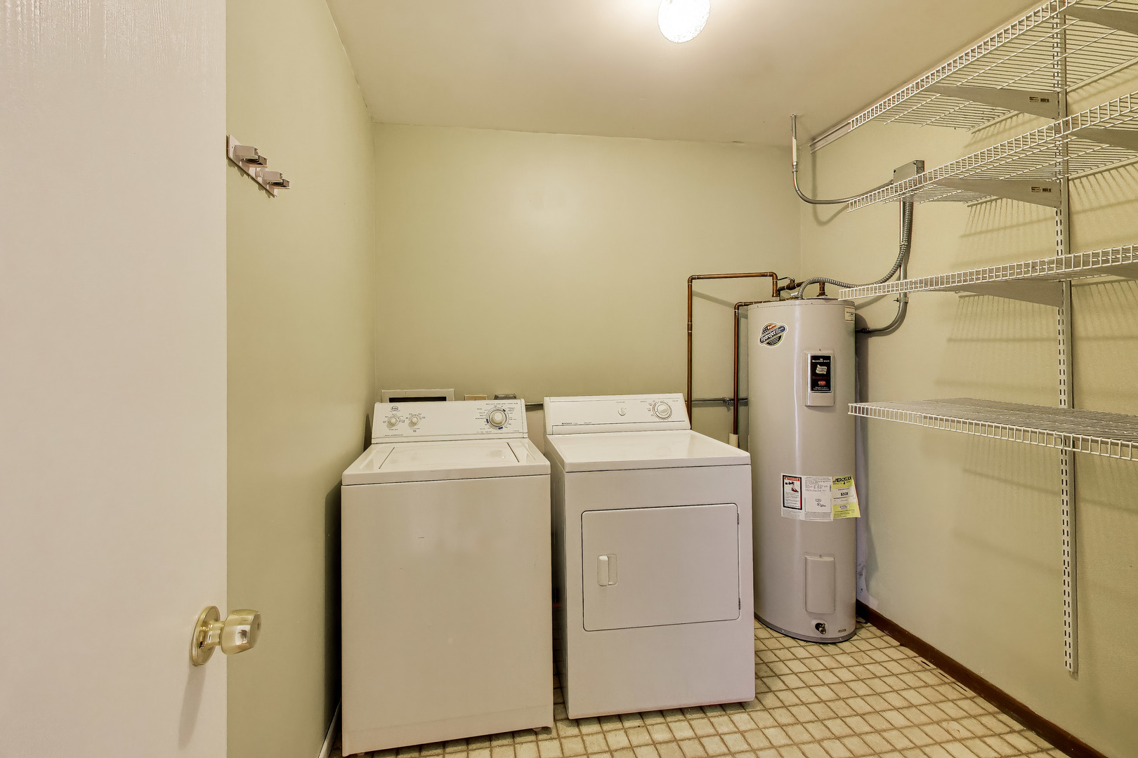 1440 Stonebridge Circle, Unit J12 Wheaton, IL 60189 - Photo 19 of 23