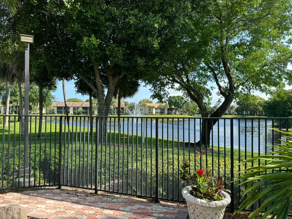 $2,500 | 1250 South Military Trail, Deerfield Beach, FL 33442
